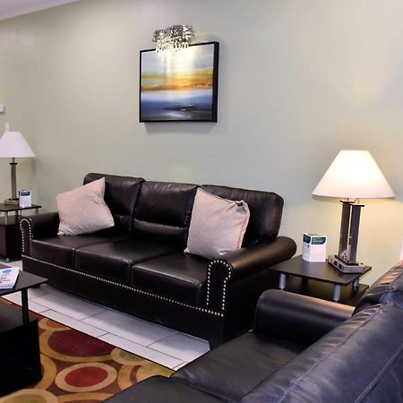 Suburban Studios Columbia - Harbison Extérieur photo
