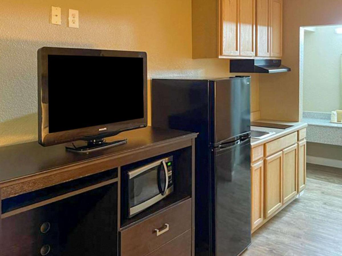 Suburban Studios Columbia - Harbison Extérieur photo