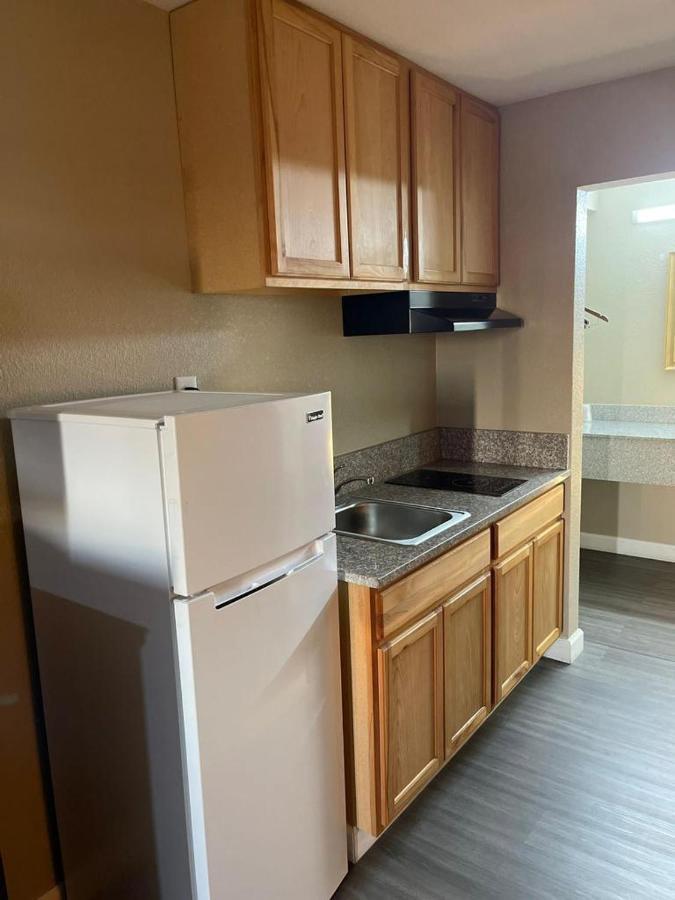 Suburban Studios Columbia - Harbison Extérieur photo